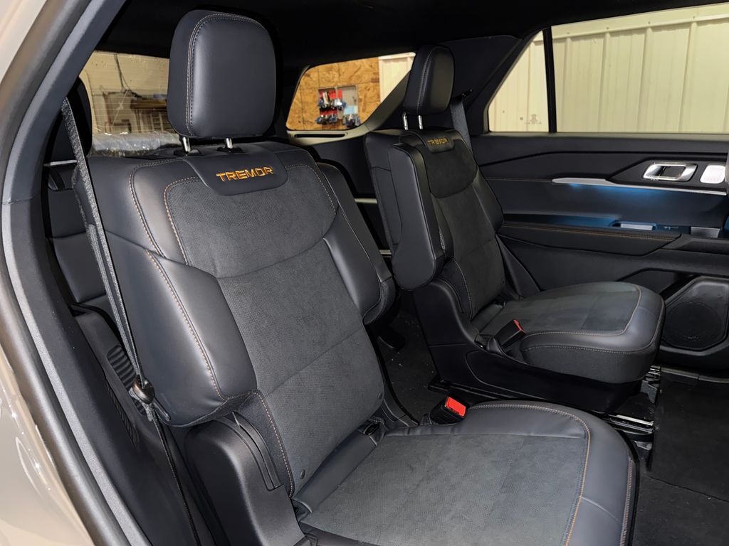 New 2026 Ford Explorer - photo 26