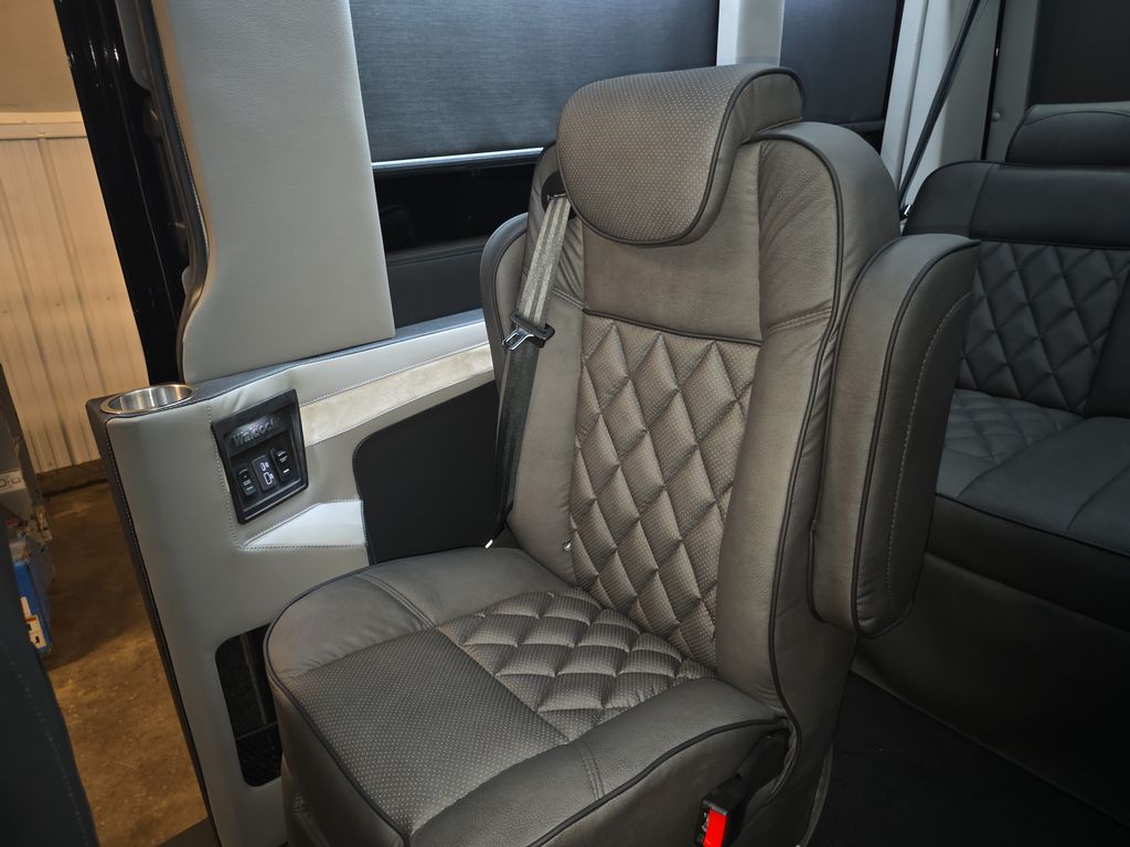 New 2026 Ford Transit 250 - photo 43
