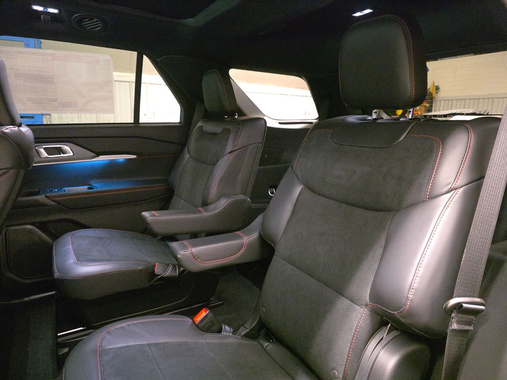 New 2026 Ford Explorer - photo 25