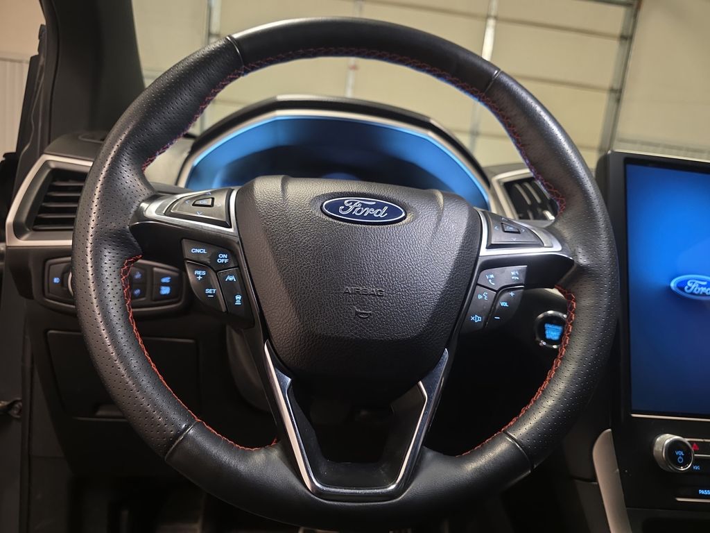 Used 2021 Ford Edge - photo 11