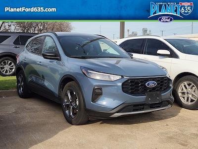 Used 2025 Ford Escape - photo 1