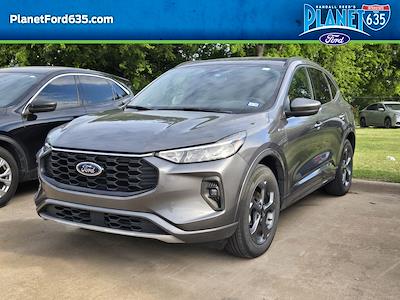 Used 2023 Ford Escape - photo 2