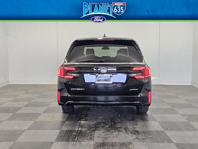 Used 2025 Honda Odyssey - photo 1