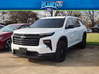Used 2024 Chevrolet Traverse - photo 1