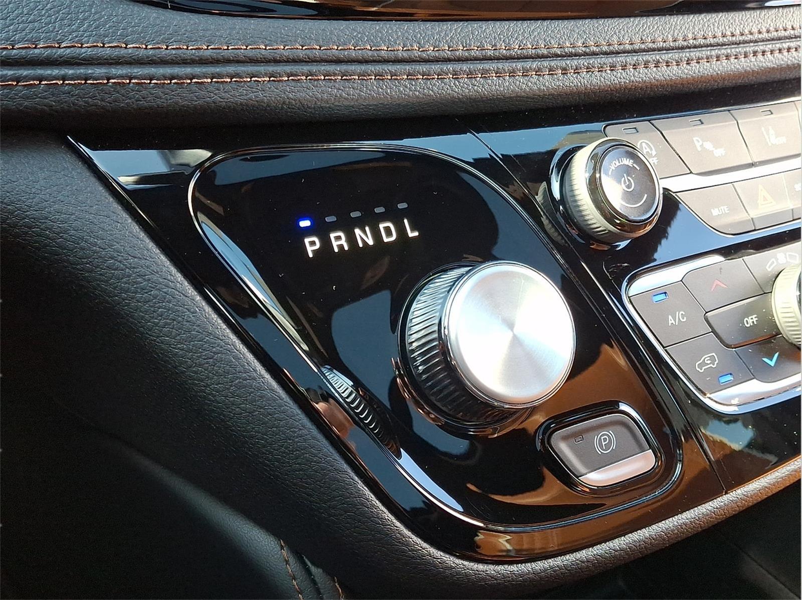 Used 2026 Chrysler Pacifica - photo 17