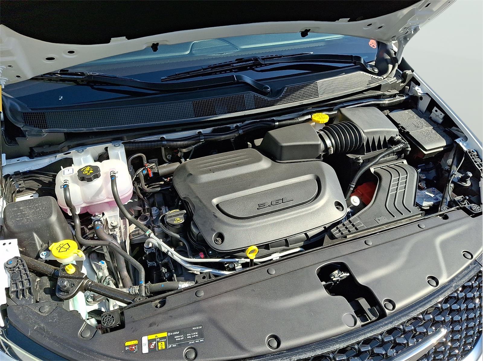 Used 2026 Chrysler Pacifica - photo 29