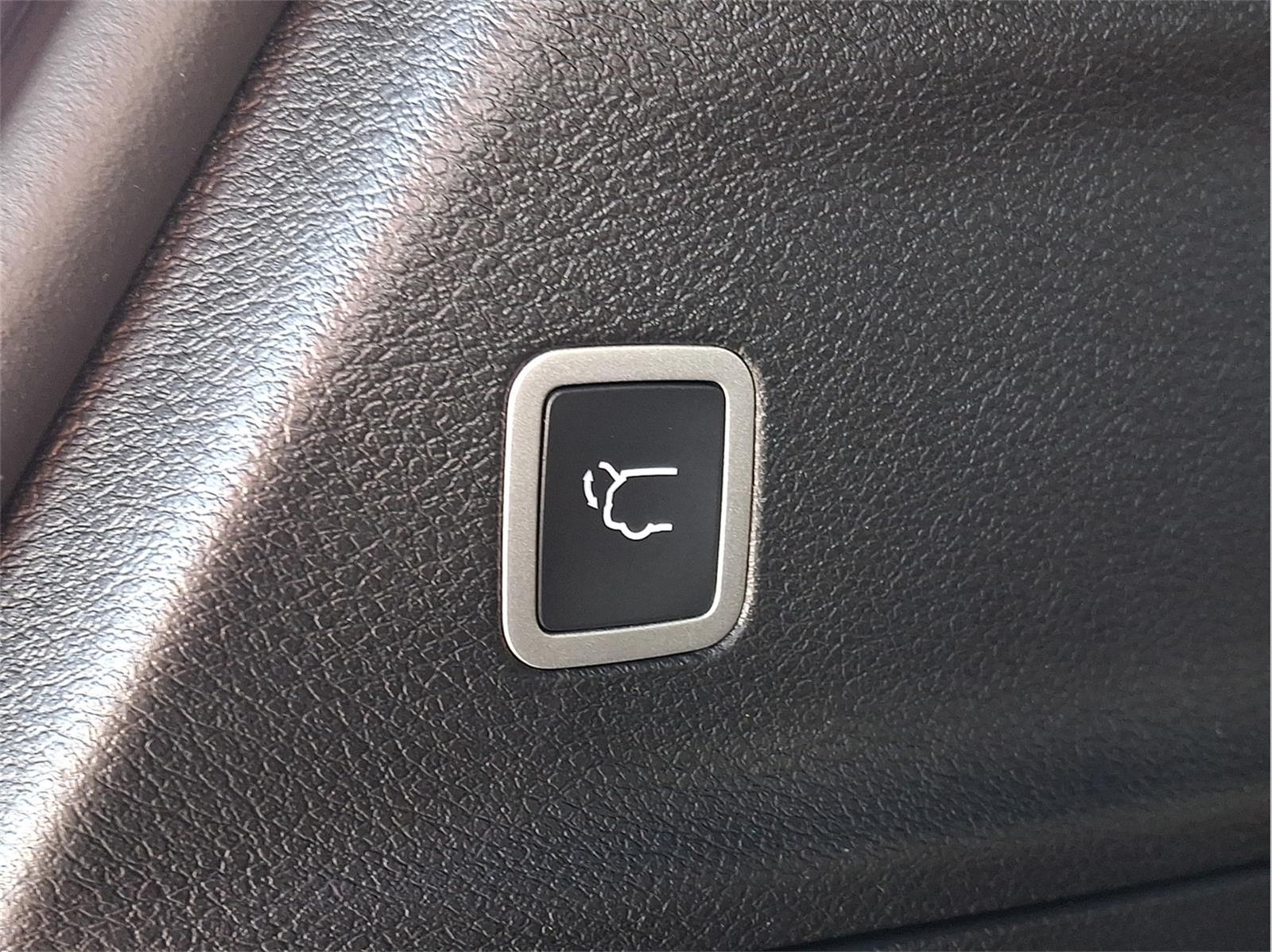 Used 2026 Chrysler Pacifica - photo 31