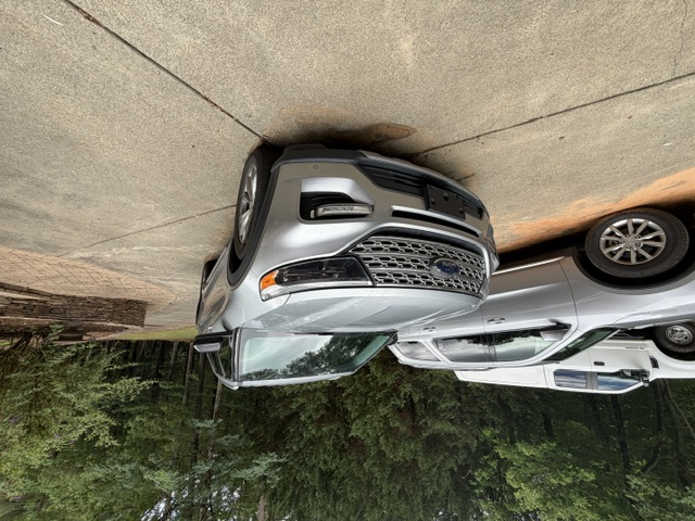 Used 2022 Ford Explorer - photo 1