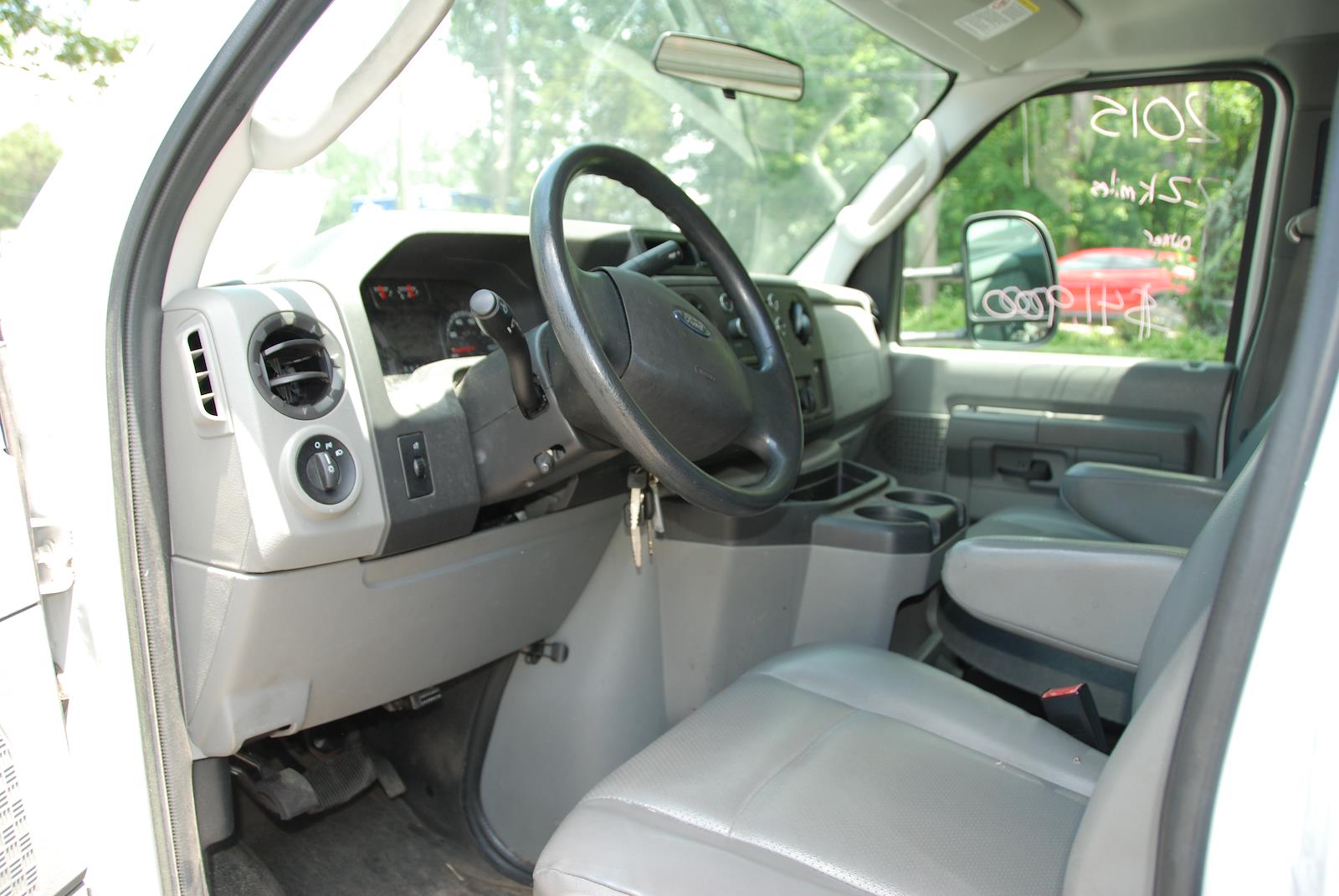 Used 2015 Ford E-350 - photo 12