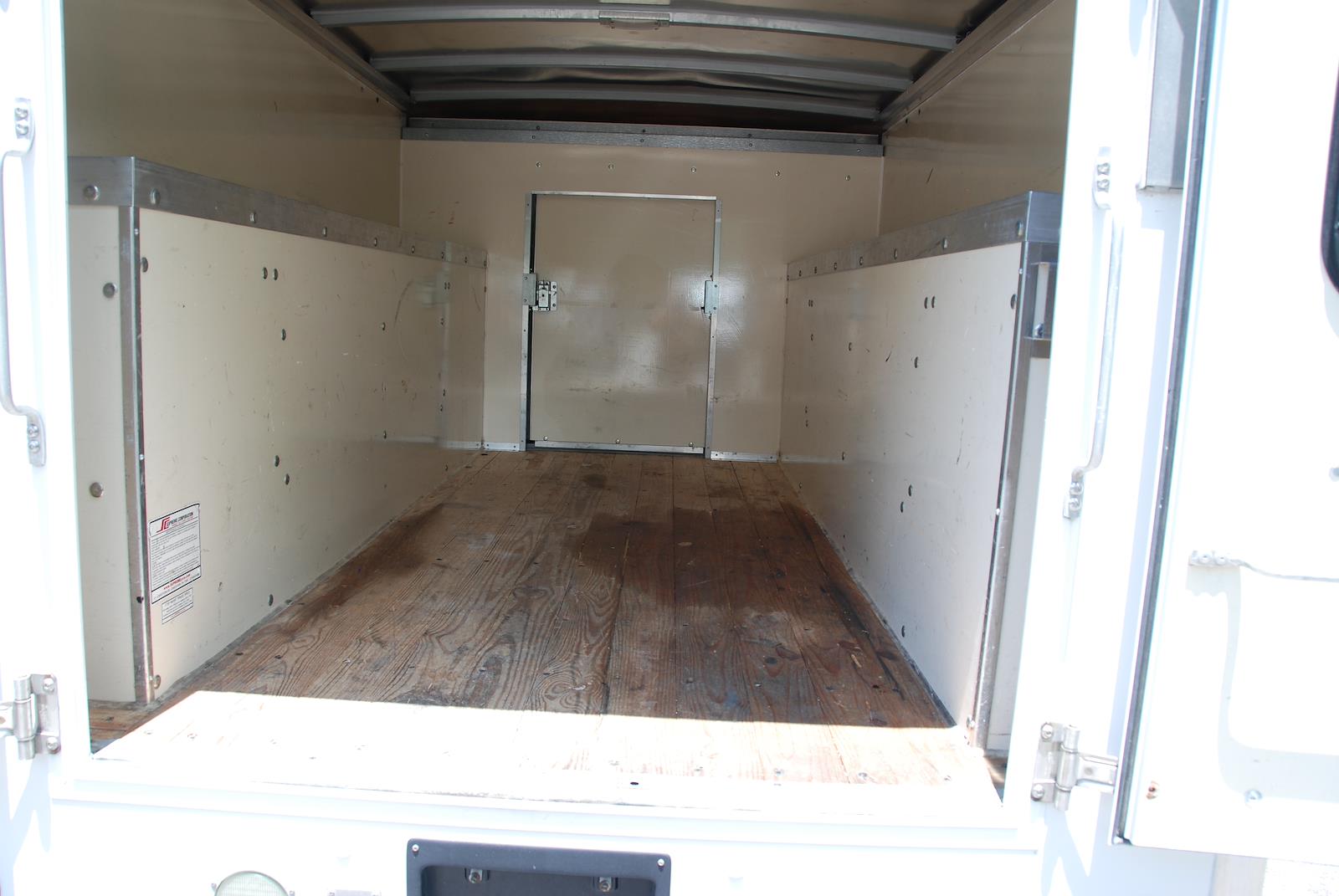 Used 2015 Ford E-350 - photo 14