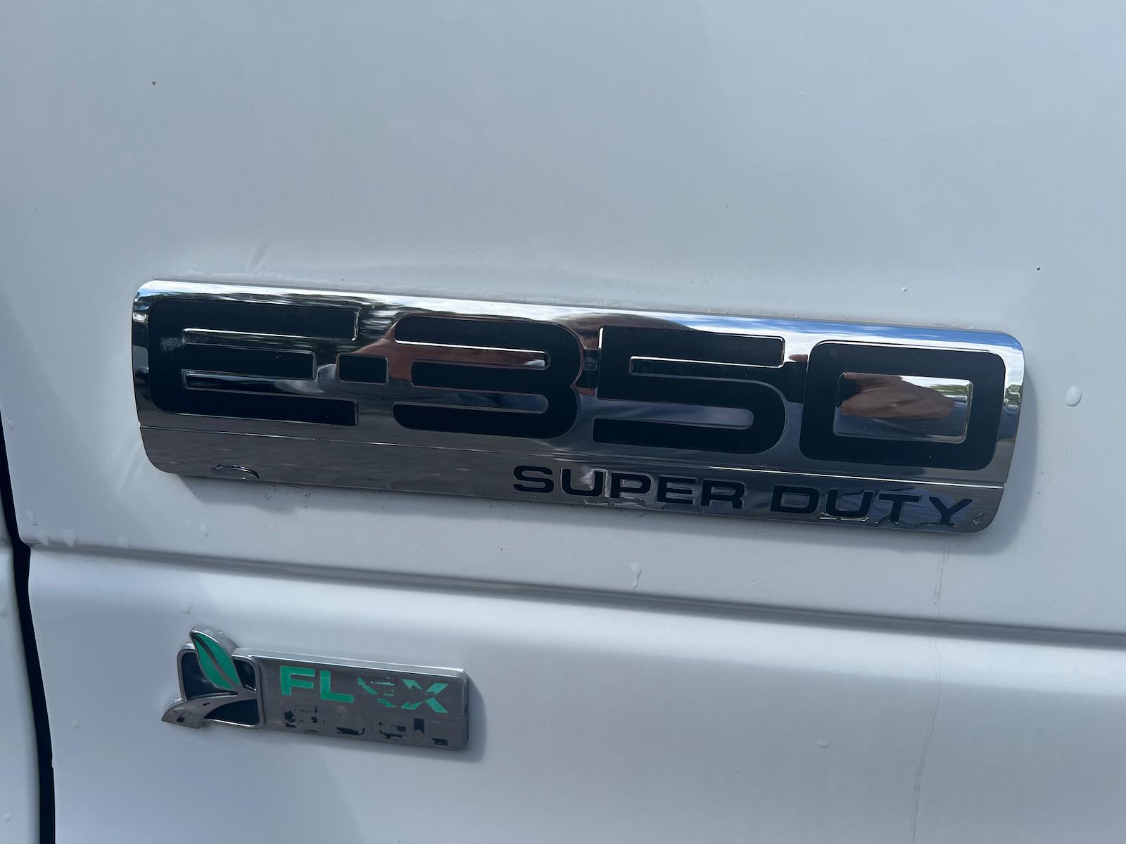 Used 2015 Ford E-350 - photo 21