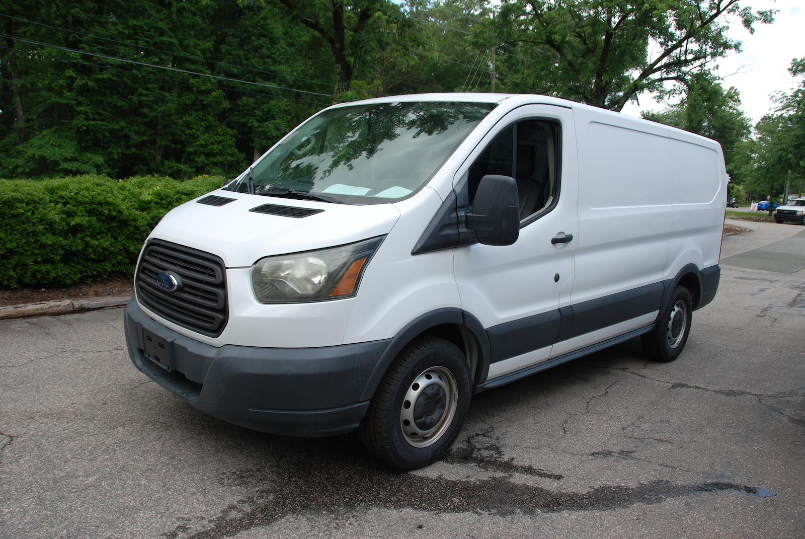 Used 2015 Ford Transit 150 - photo 1
