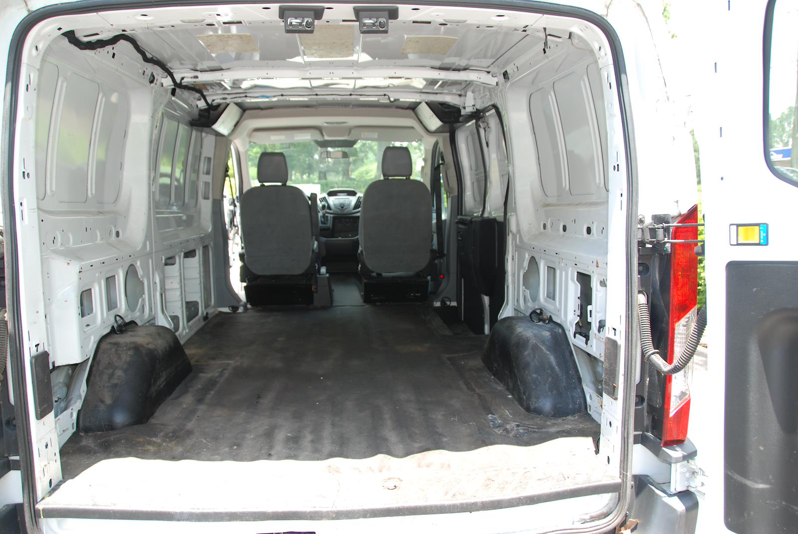 Used 2015 Ford Transit 150 - photo 20