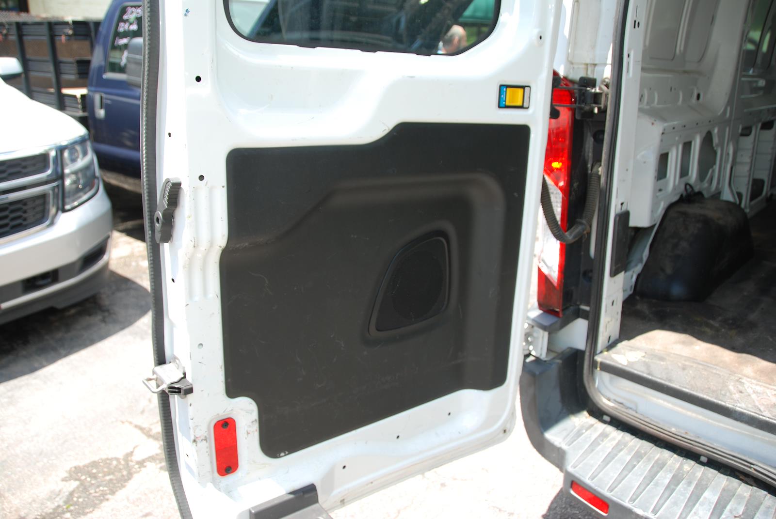 Used 2015 Ford Transit 150 - photo 21