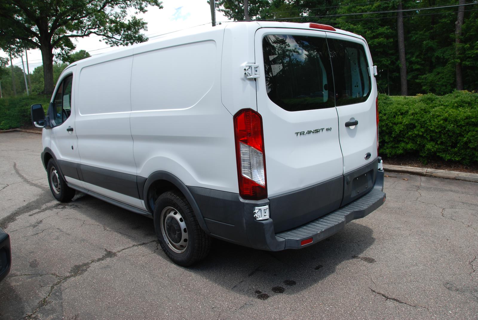 Used 2015 Ford Transit 150 - photo 2