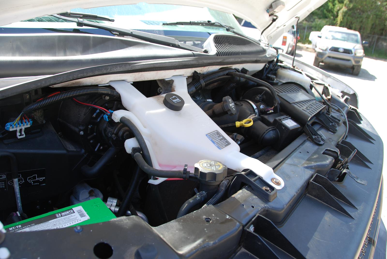 Used 2013 Chevrolet Express 1500 - photo 14