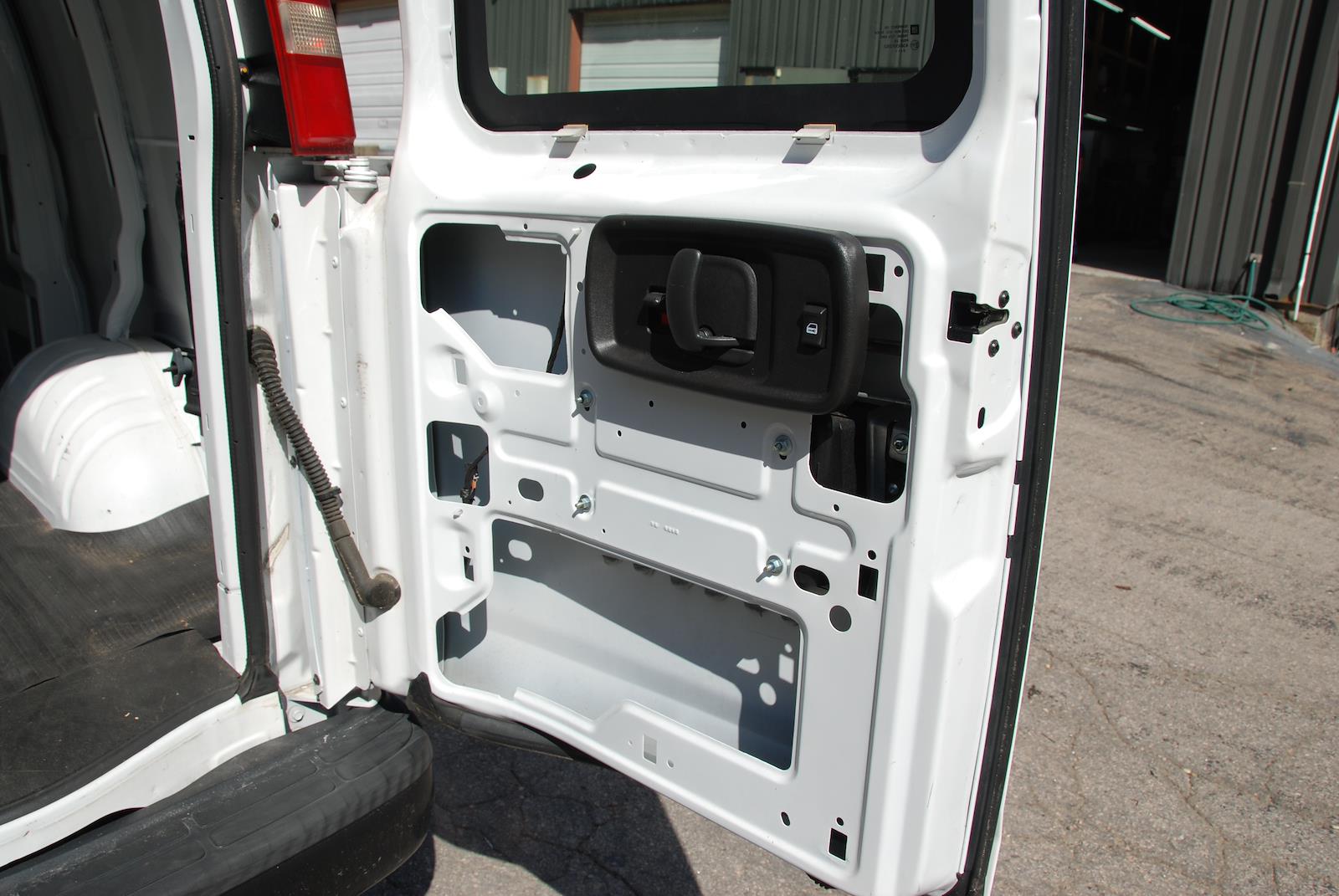 Used 2013 Chevrolet Express 1500 - photo 25