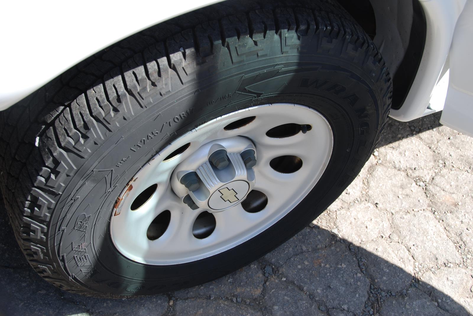 Used 2013 Chevrolet Express 1500 - photo 12