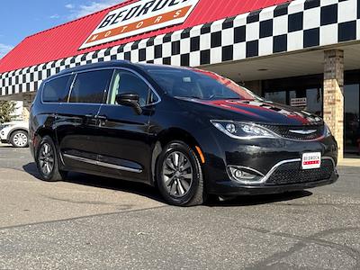 Used 2020 Chrysler Pacifica - photo 1