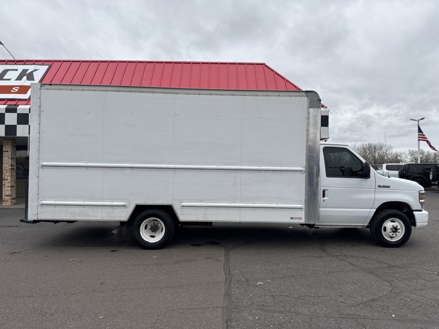 Used 2019 Ford E-350 - photo 6