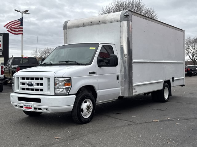 Used 2019 Ford E-350 - photo 25