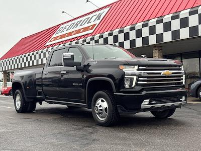 Used 2022 Chevrolet Silverado 3500 - photo 1