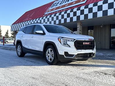 Used 2022 GMC Terrain - photo 1