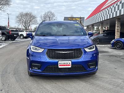 Used 2021 Chrysler Pacifica - photo 1