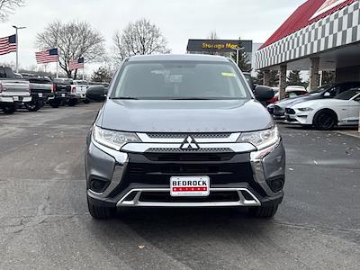 Used 2020 Mitsubishi Outlander - photo 1
