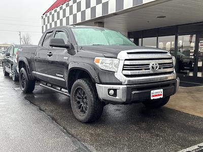 Used 2016 Toyota Tundra - photo 1