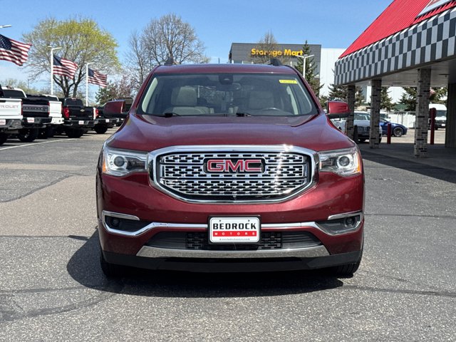 Used 2017 GMC Acadia - photo 2