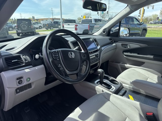 Used 2016 Honda Pilot - photo 19