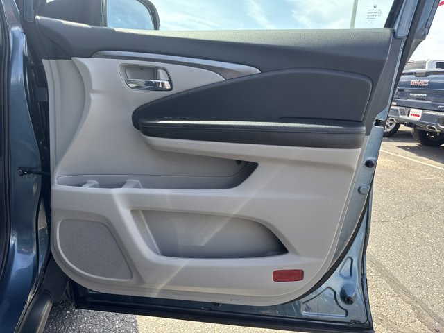 Used 2016 Honda Pilot - photo 28