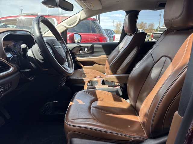 Used 2017 Chrysler Pacifica - photo 5