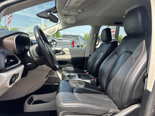 Used 2018 Chrysler Pacifica - photo 22