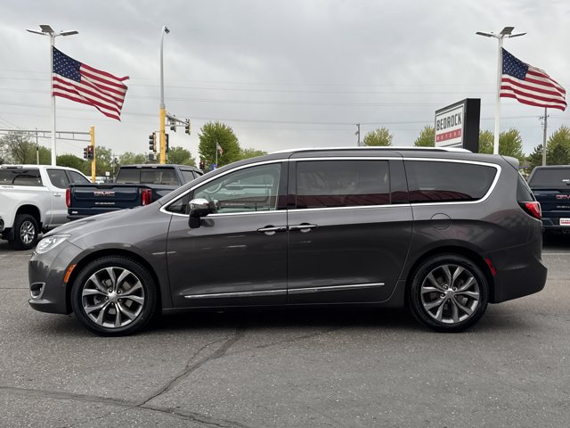 Used 2018 Chrysler Pacifica - photo 6