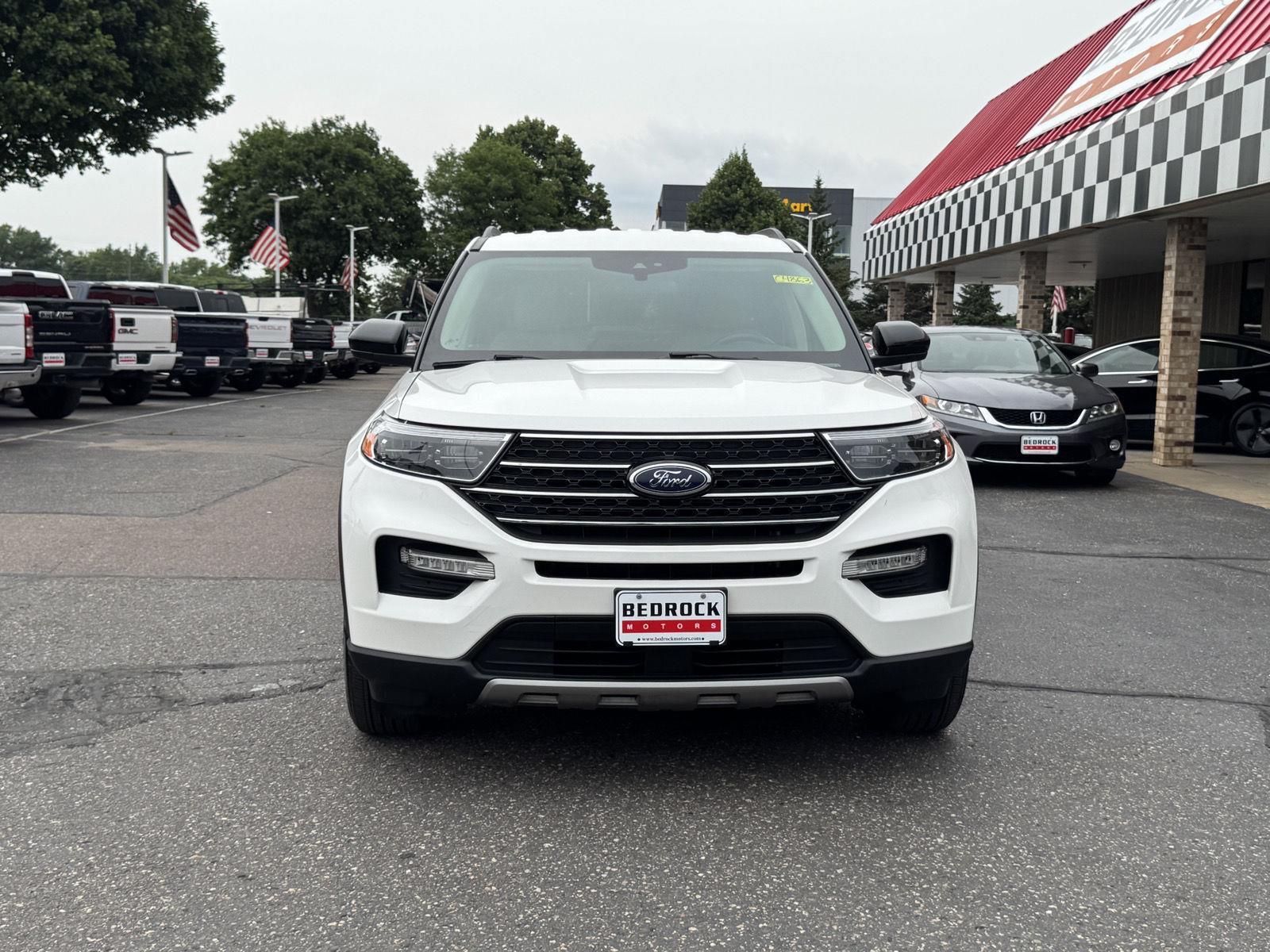 Used 2021 Ford Explorer - photo 2