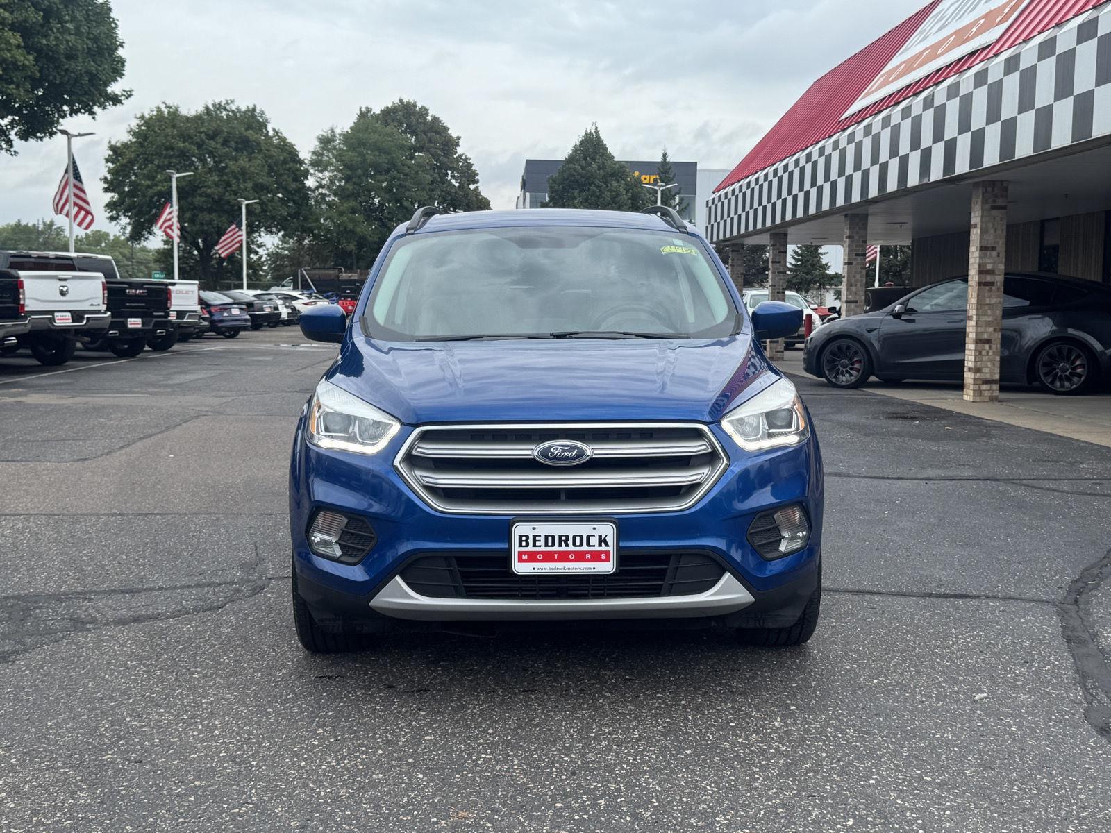 Used 2017 Ford Escape - photo 2