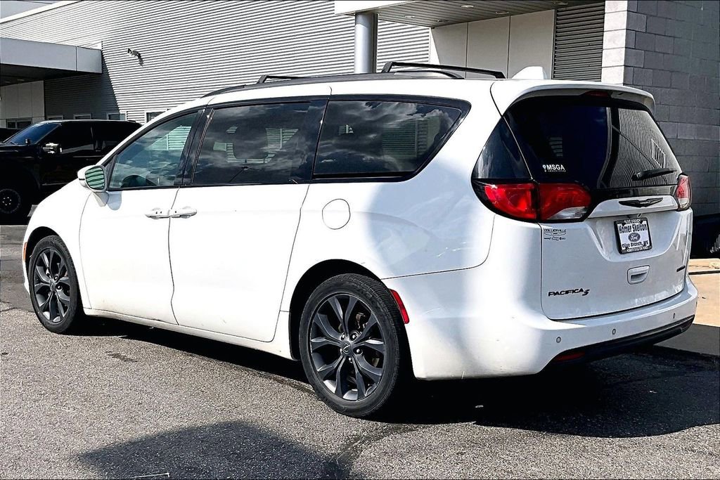 Used 2019 Chrysler Pacifica - photo 5