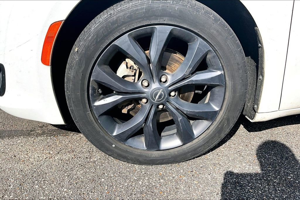 Used 2019 Chrysler Pacifica - photo 6