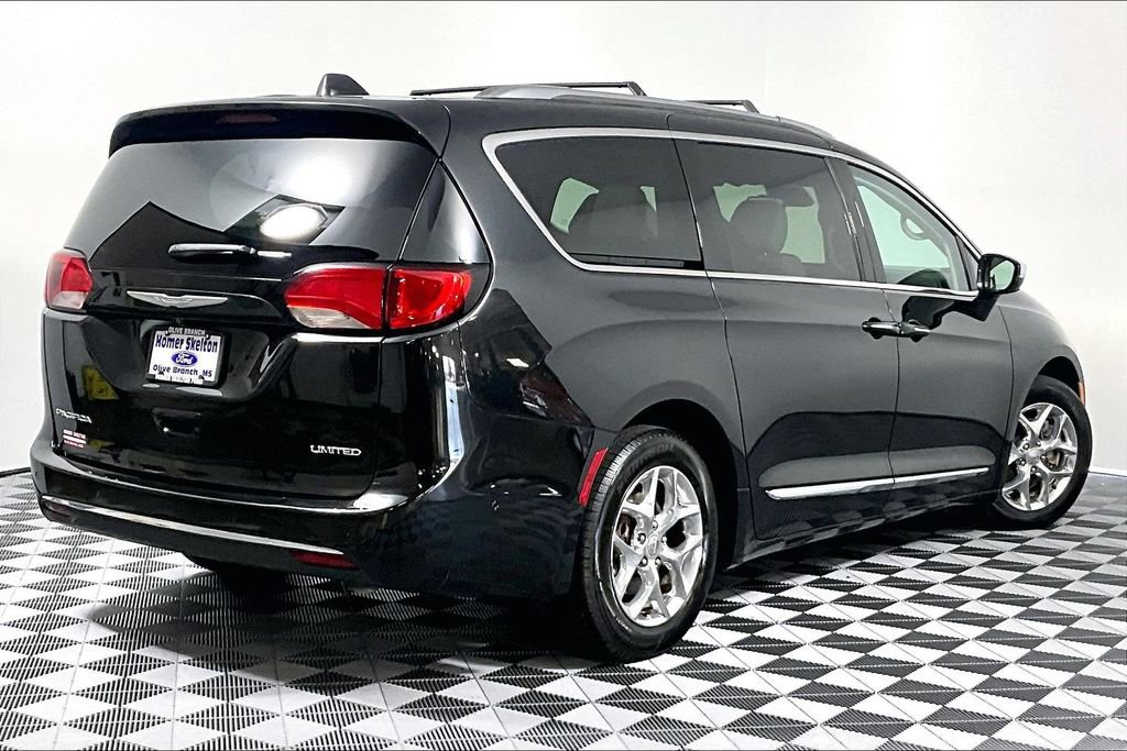 Used 2017 Chrysler Pacifica - photo 7