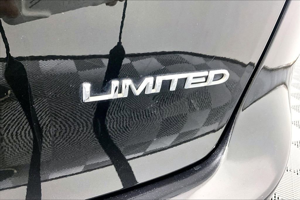 Used 2017 Chrysler Pacifica - photo 9