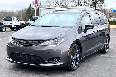 Used 2020 Chrysler Pacifica - photo 1