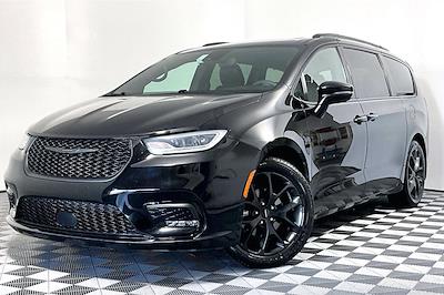 2025 Chrysler Pacifica FWD Minivan for sale #18532 - photo 2