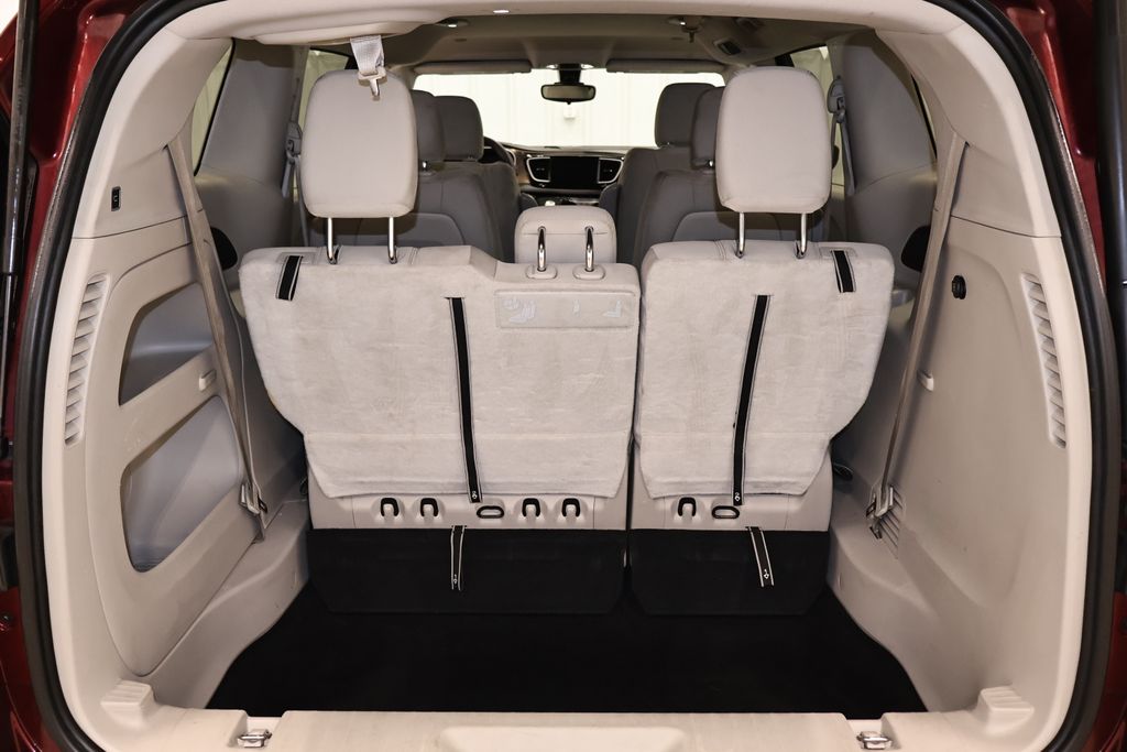 Used 2017 Chrysler Pacifica - photo 41