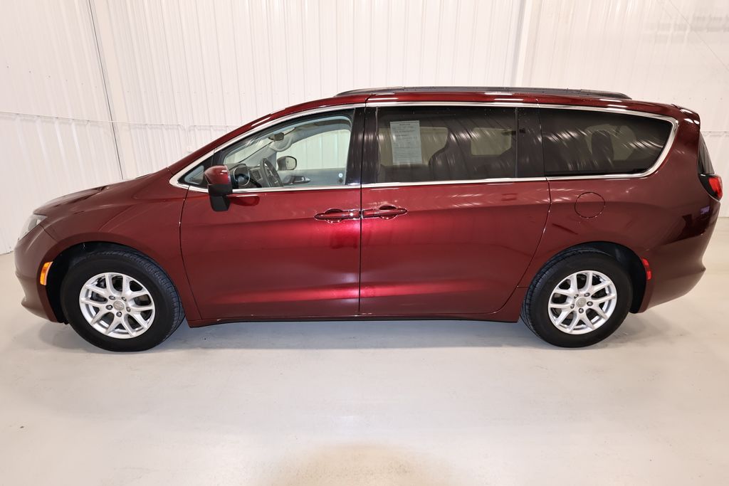 Used 2017 Chrysler Pacifica - photo 6