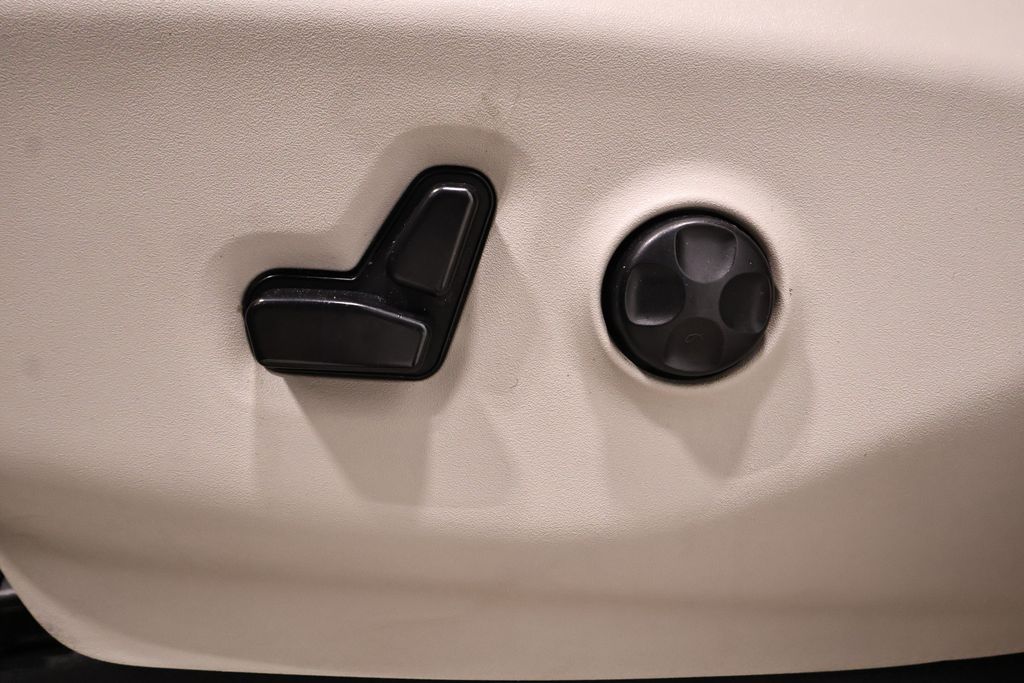 Used 2017 Chrysler Pacifica - photo 21