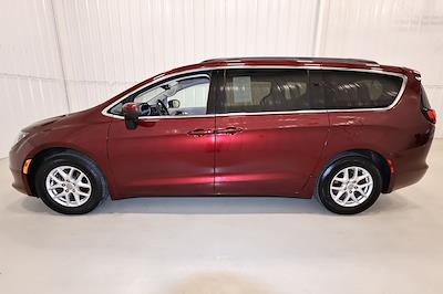 Used 2017 Chrysler Pacifica - photo 1