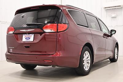 2017 Chrysler Pacifica FWD Minivan for sale #251575A - photo 2