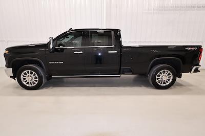 Used 2025 Chevrolet Silverado 2500 - photo 1